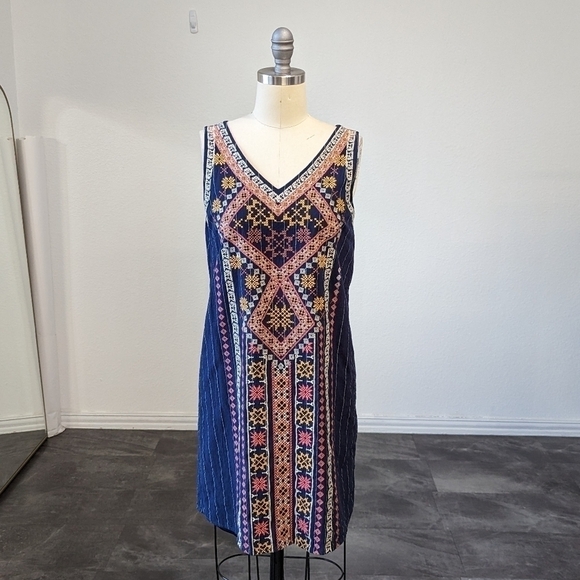 THML Embroidered V Neckline Shift Dress Navy Blue XS bohemian folk art beach - Picture 1 of 7